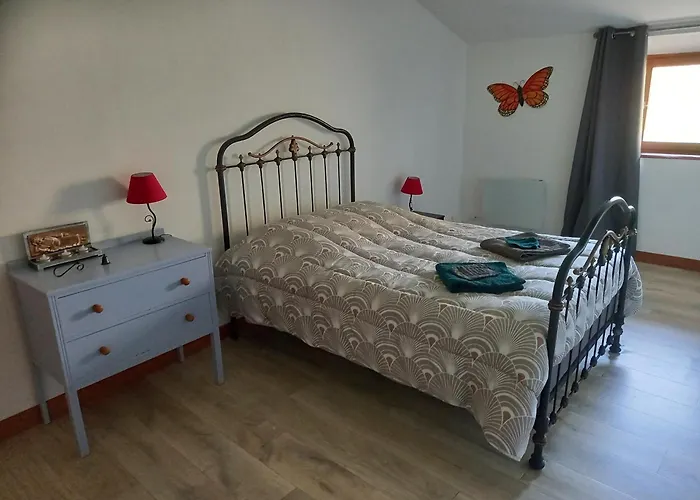 Le Papillon Casa de Férias Savigne